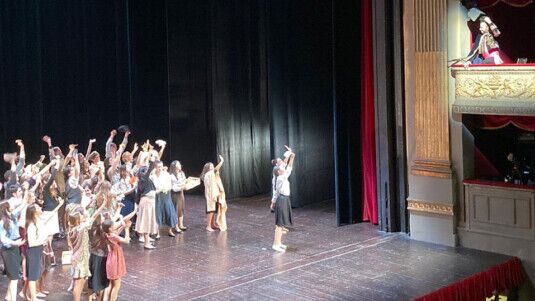 Teatro Argentina - Danza e Recitazione degli Allievi di Danza Viterbo Allievi della scuola Danza Viterbo in una performance di danza e recitazione al Teatro Argentina di Roma, un evento che unisce arte e spettacolo